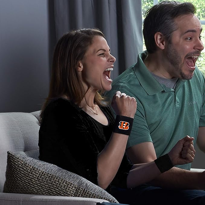 Franklin Sports NFL Football Team Logo Wristbands - Pair of Youth Wristbands for Costumes and Uniforms