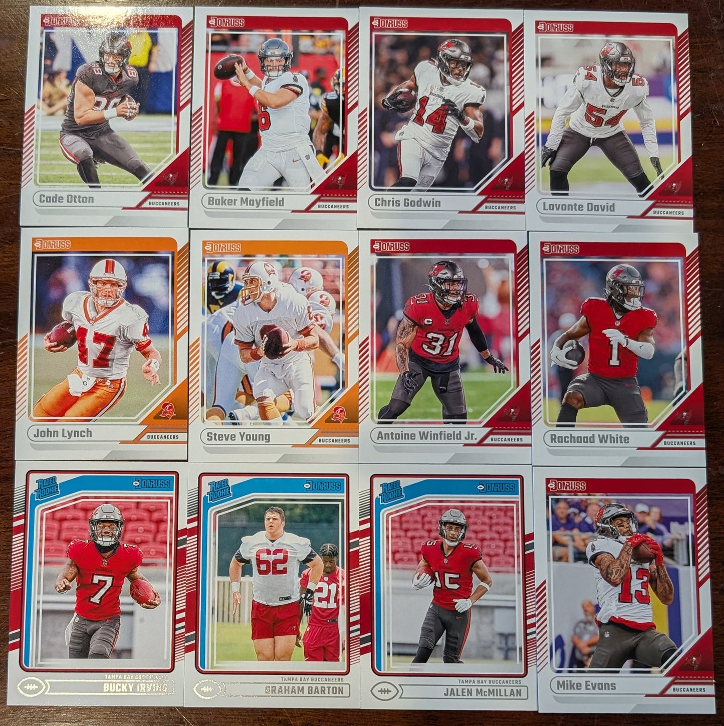 2024 Donruss Factory Sealed Tampa Bay Buccaneers NFL Team Set Bucky Irving RC Baker Mayfield plaque