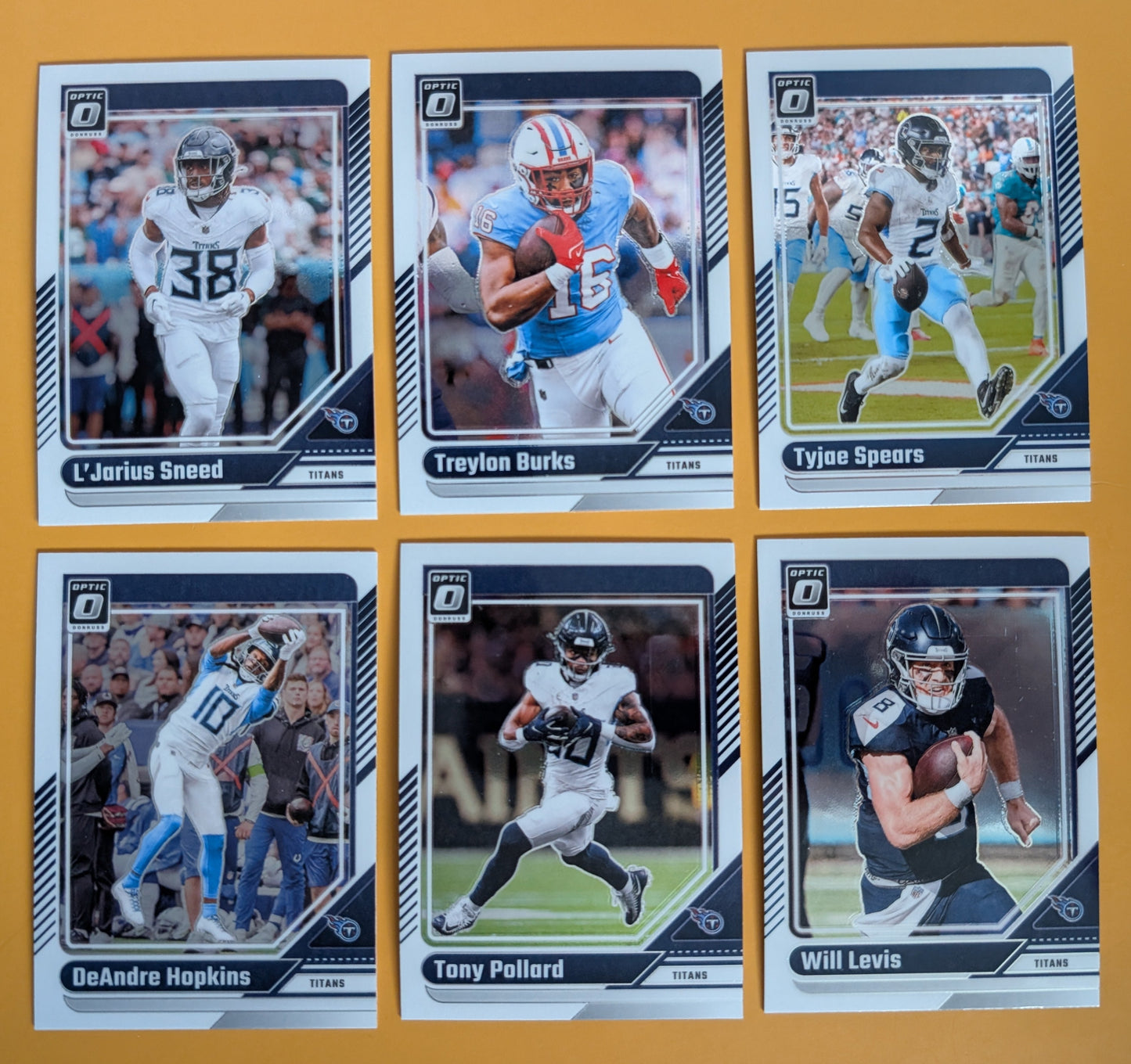 2024 Donruss Optic NFL Team Pack Tennessee Titans Levis plaque