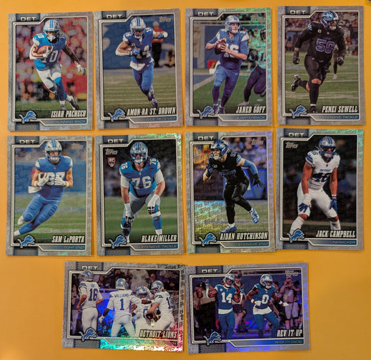 2026 Topps Football Lions Topps Logo Foil Lot 10 Cards - Amon-Ra St. Brown, Goff