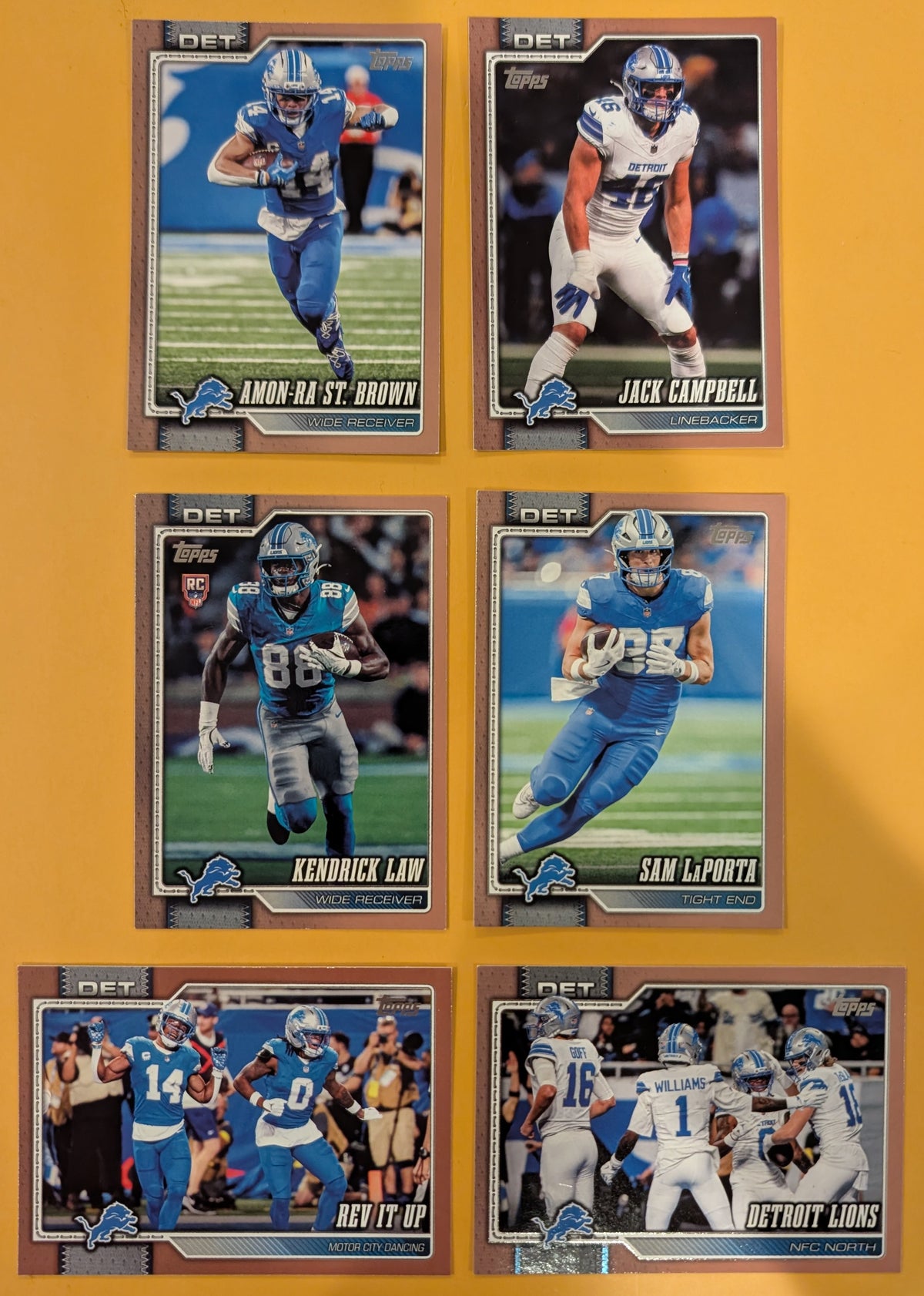 2026 Topps Football Lions Gold SP /2026 Lot 6 Cards - Amon-Ra St. Brown, LaPorta
