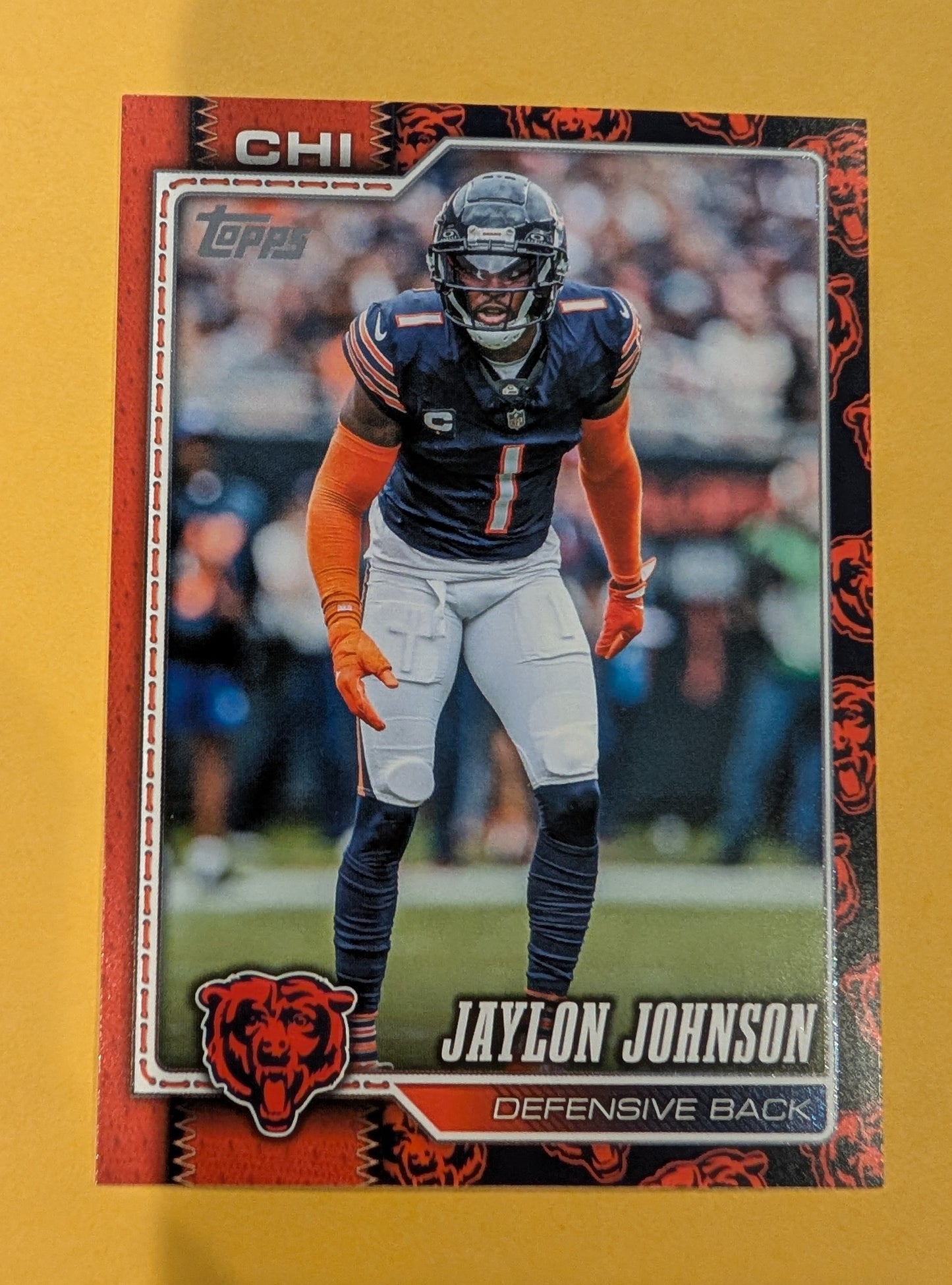 2026 Topps Football Jaylon Johnson Chicago Bears Team Logo Border SP #38
