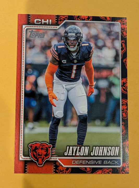 2026 Topps Football Jaylon Johnson Chicago Bears Team Logo Border SP #38