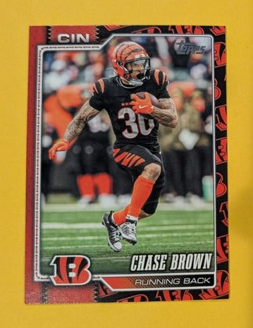 2026 Topps Football Chase Brown Cincinnati Bengals Team Logo Border SP #42
