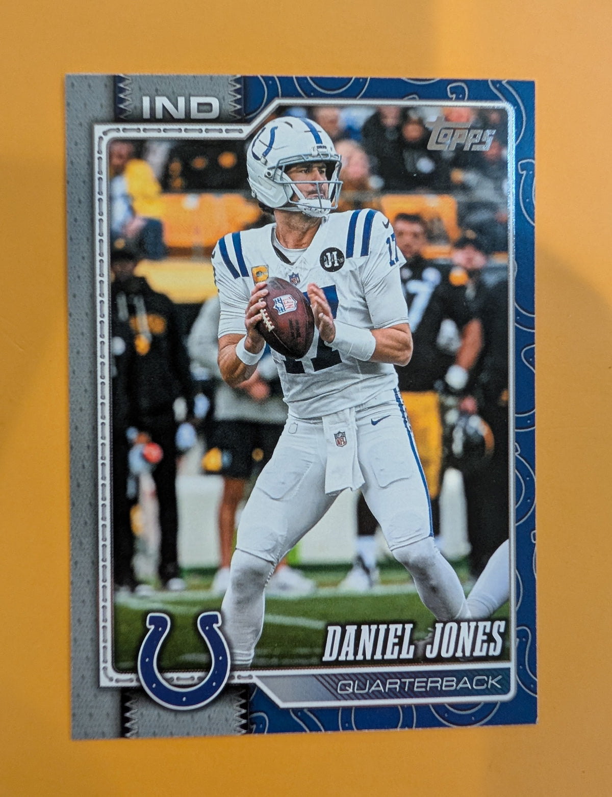 2026 Topps Football Daniel Jones Colts Team Logo Border SP #89