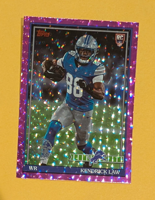 2026 Topps Football Kendrick Law 1991 Topps Rookies #91TR-42 Pink Crackle Foil