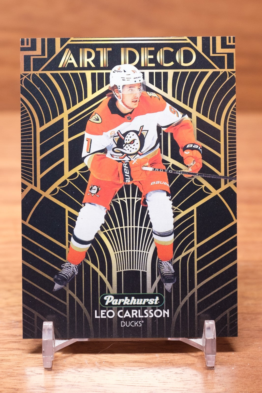 2025-26 Upper Deck Parkhurst Art Deco Leo Carlsson #AD-2 - Anaheim Ducks
