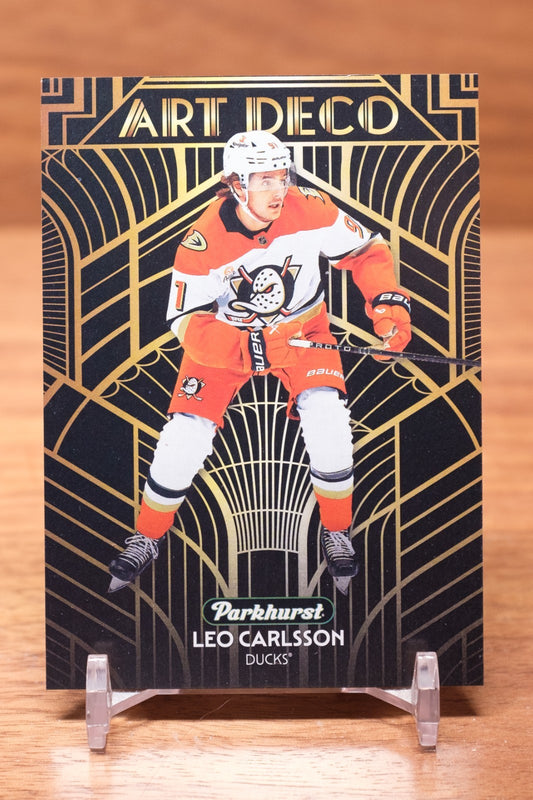 2025-26 Upper Deck Parkhurst Art Deco Leo Carlsson #AD-2 - Anaheim Ducks